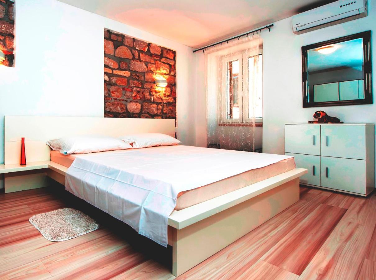 Augusta Apartment Rovinj Bagian luar foto
